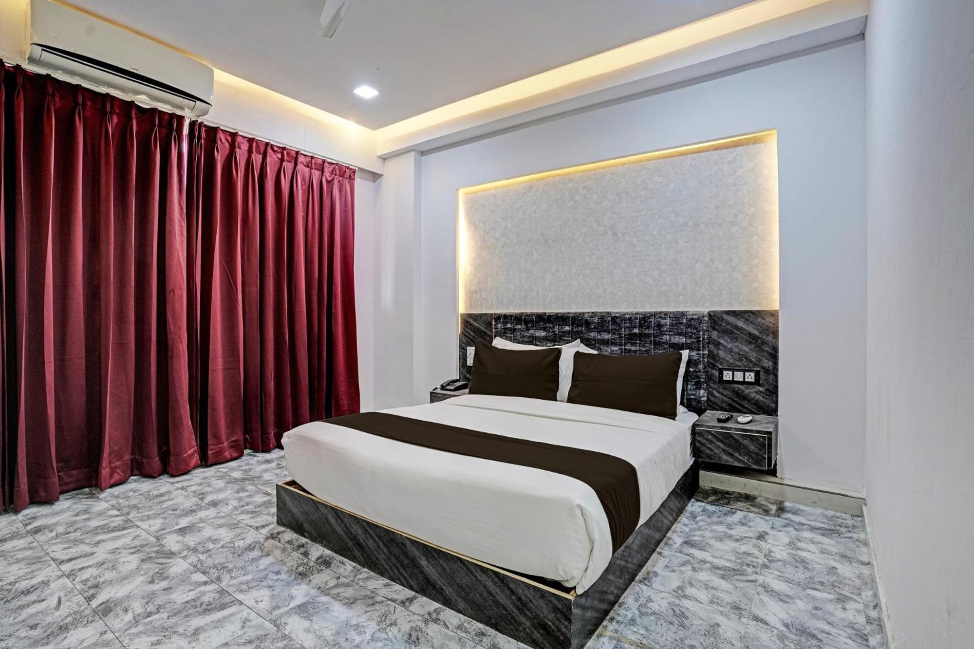 Hotel O Star Galaxy Surat Ngoại thất bức ảnh