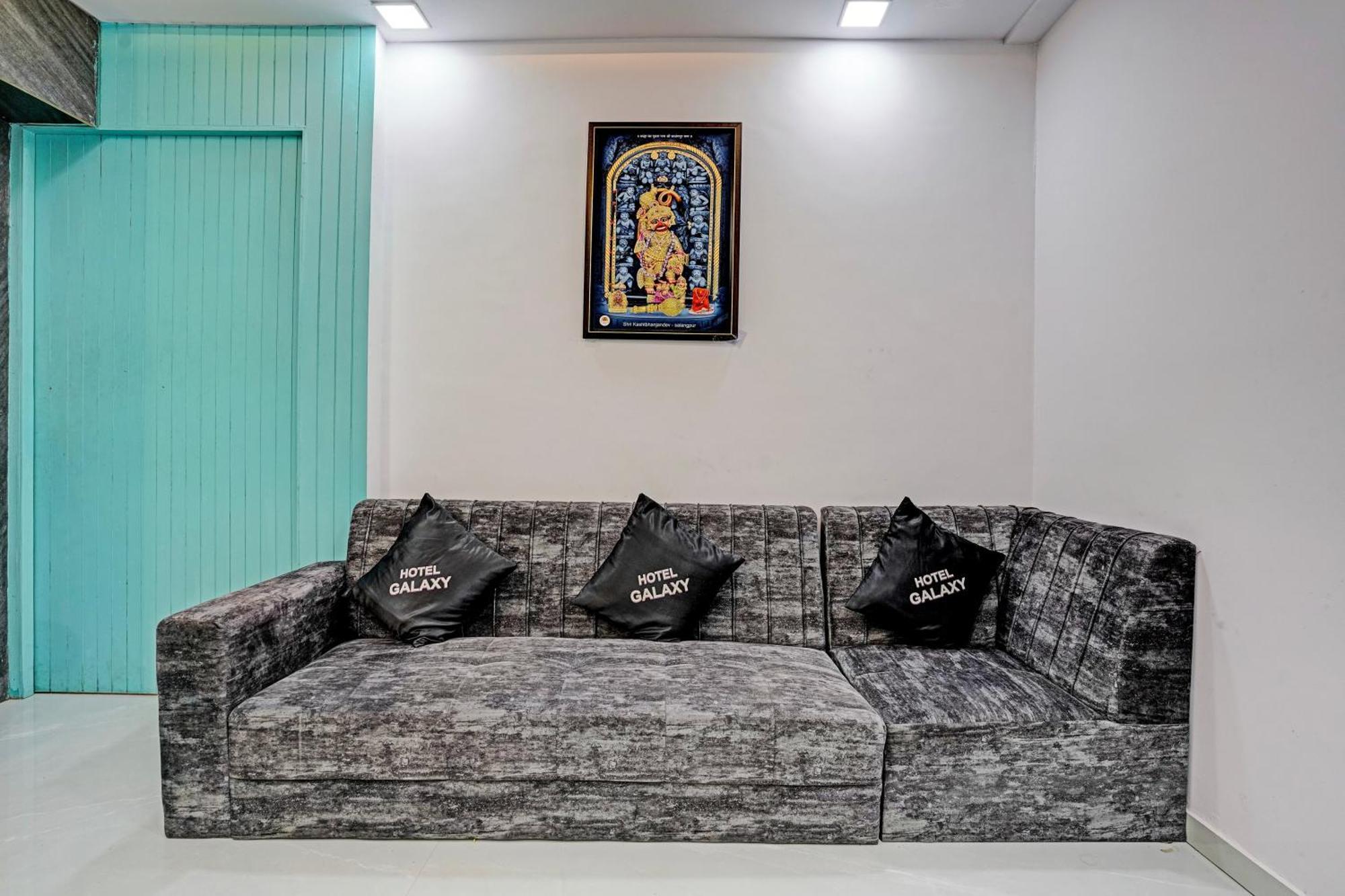 Hotel O Star Galaxy Surat Ngoại thất bức ảnh